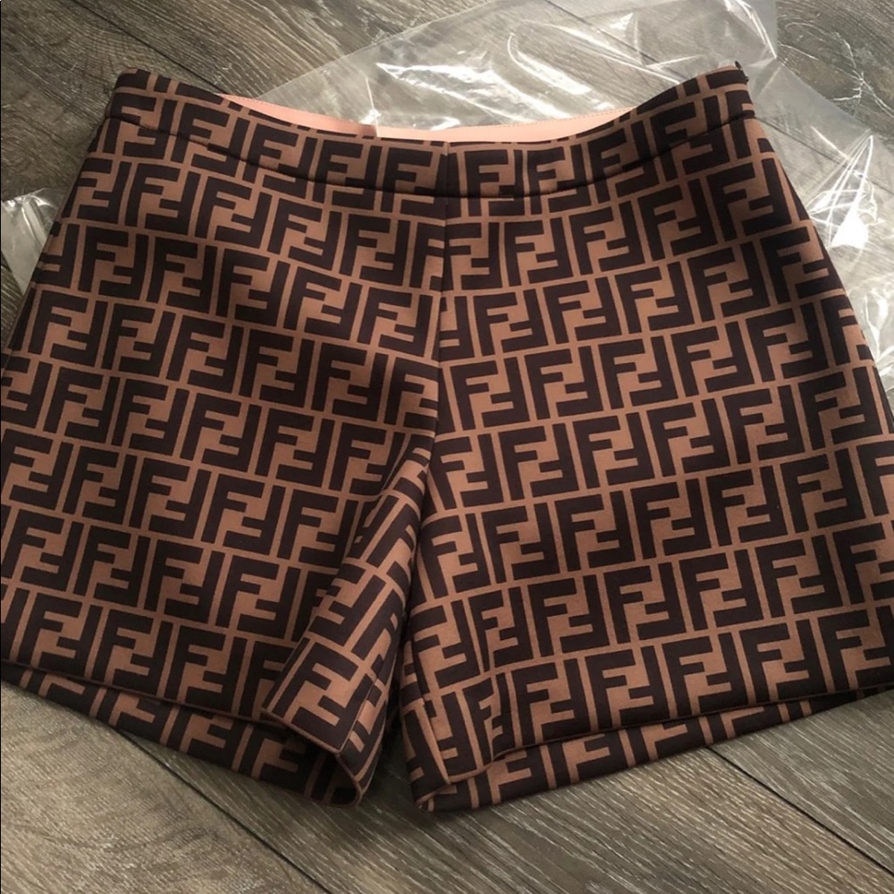 Fendi Shorts - Picture 1 of 8